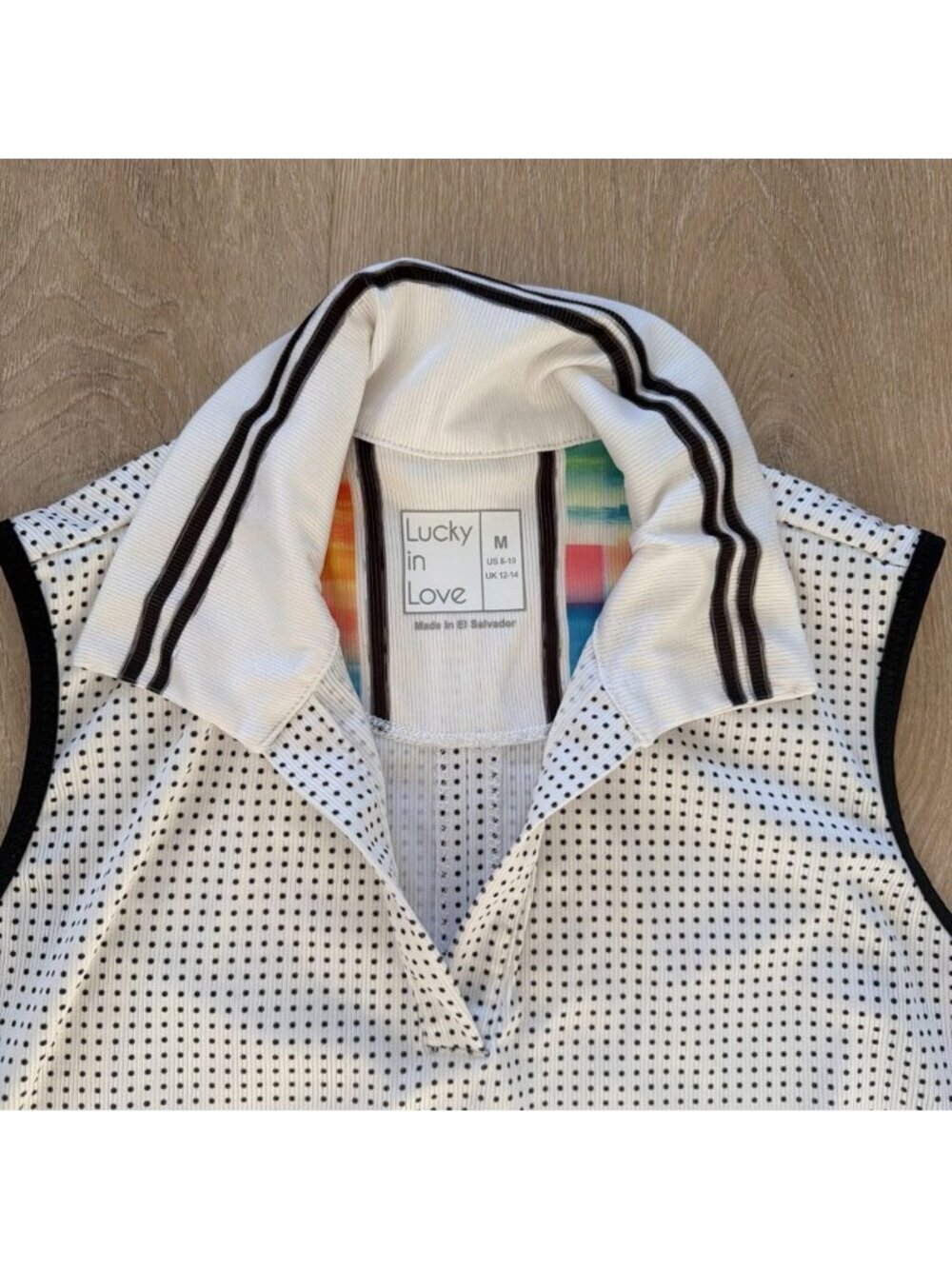 Lucky in Love Women's Tennis Golf Polo Sleeveless Shirt White Size M (Y10) - Picture 3 of 6